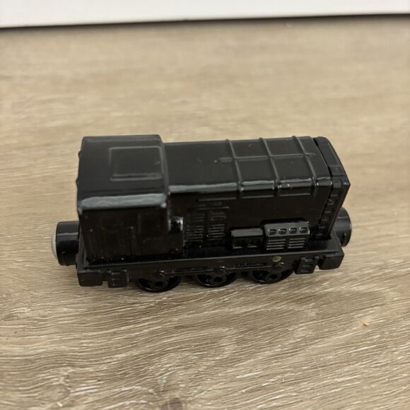 Mattel Thomas & Friends Diesel Engine Take-n-Play Toy Train Diecast CBL82 2013 - Picture 7 of 10